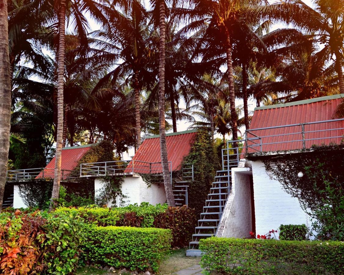 Anandvan Holiday Homes, Wai Eksteriør bilde